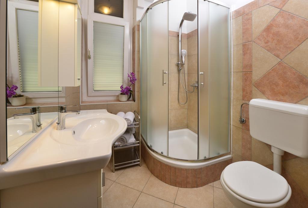 Vila Regina Rooms Karlovac Exterior foto